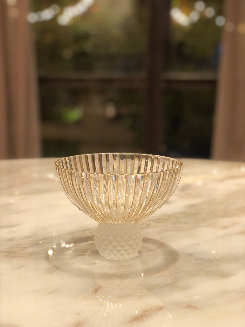 Timeless Crystal Bowl with Frosted Ball