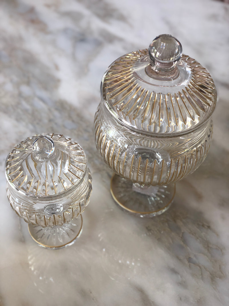 Timeless Round Crystal Jar with Stand & Gold Lines